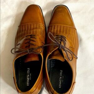 Kenneth Cole Brown Leather Oxfords with Brogue Detailing MENS SIZE 10.5 CLEAN